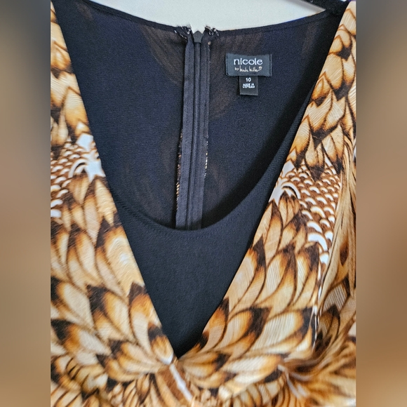 Nicole Miller size 10 black bodycon, scarfprint blue/ gold top dress. - Picture 4 of 9